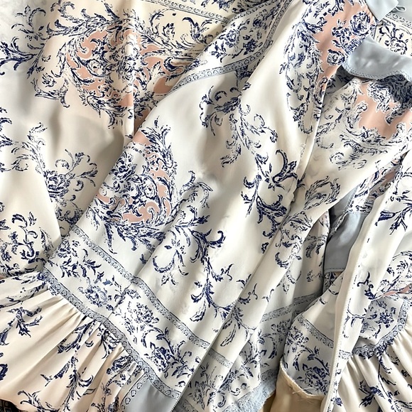 BCBGMaxAzria Mini Dress Size 4 Small - Picture 8 of 9